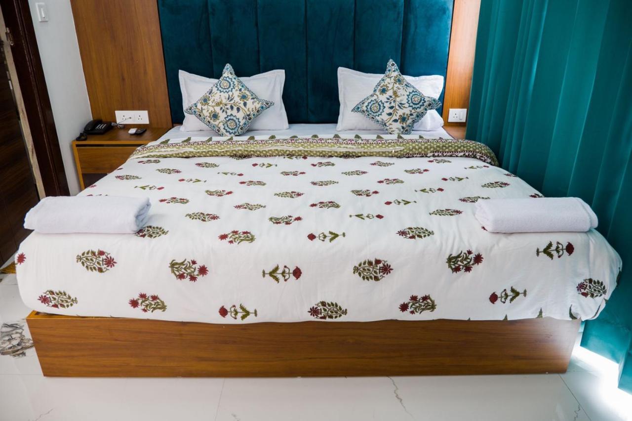 The Vinayak By Le Pension Stays Rishīkesh Esterno foto