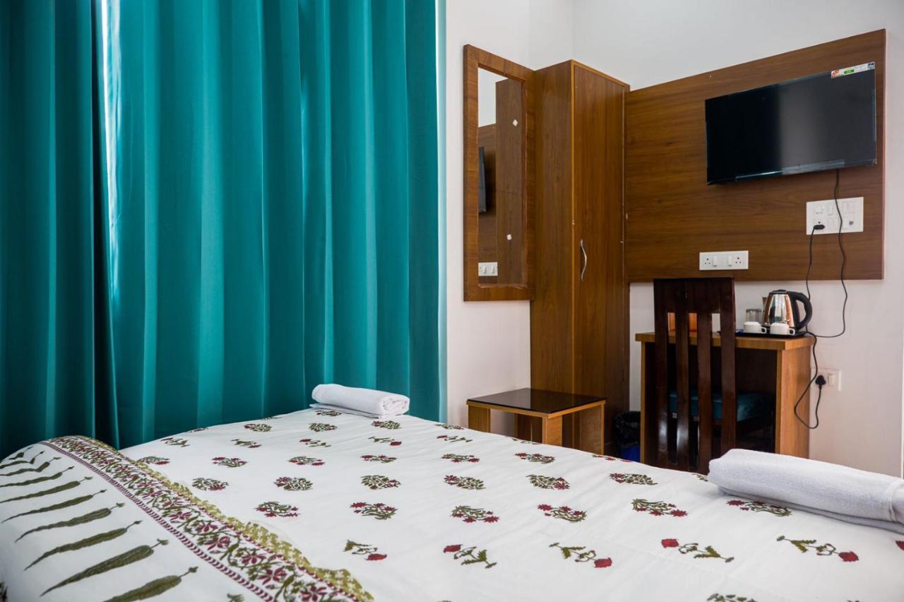 The Vinayak By Le Pension Stays Rishīkesh Esterno foto